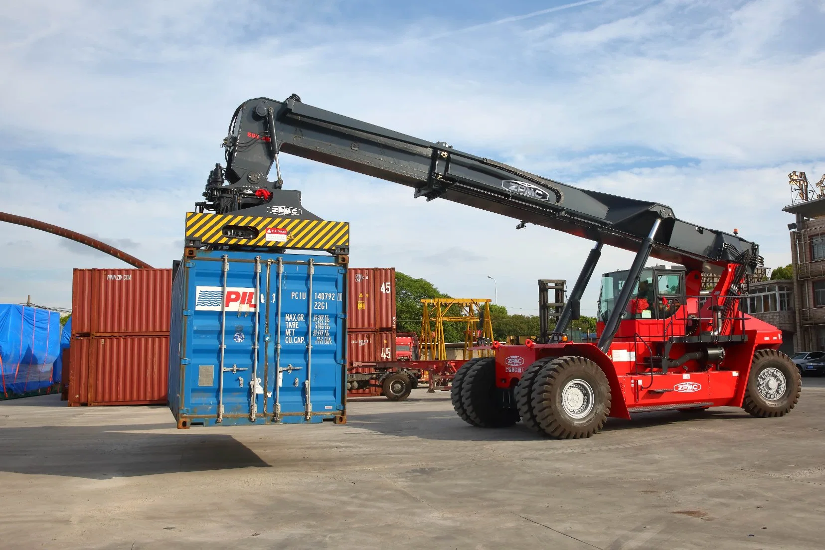 45ton Reach Stacker for Container Loading Container Reach Stacker with Favorable Price