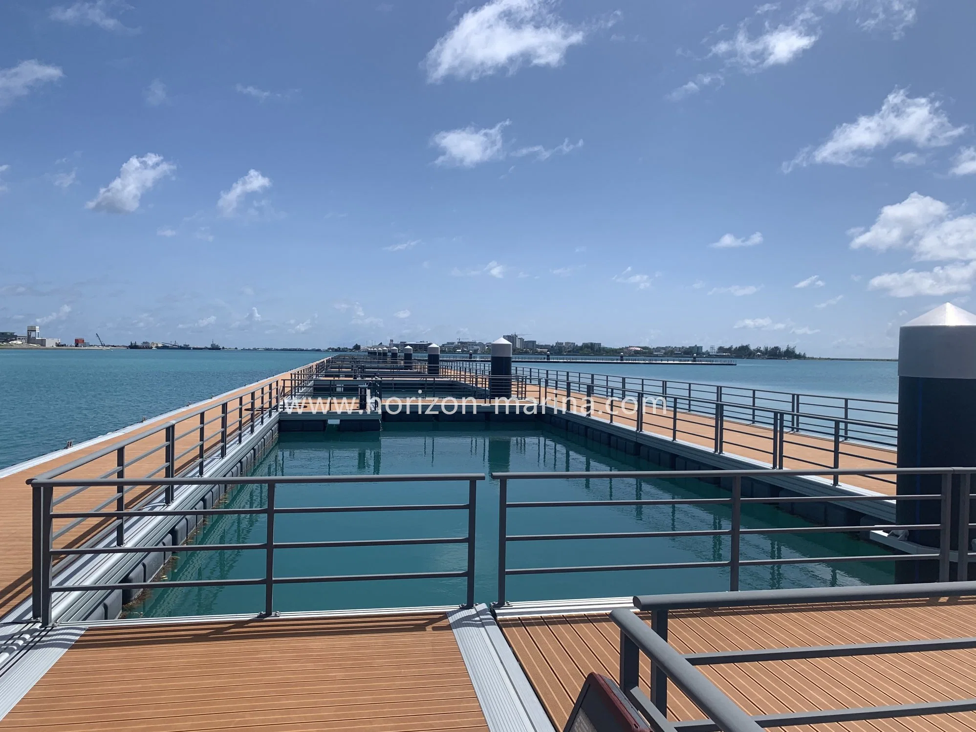 Schwimmende Boot langlebige schwimmende Marina Pontoon Gehweg mit Holz-Terrasse Bridge Dock