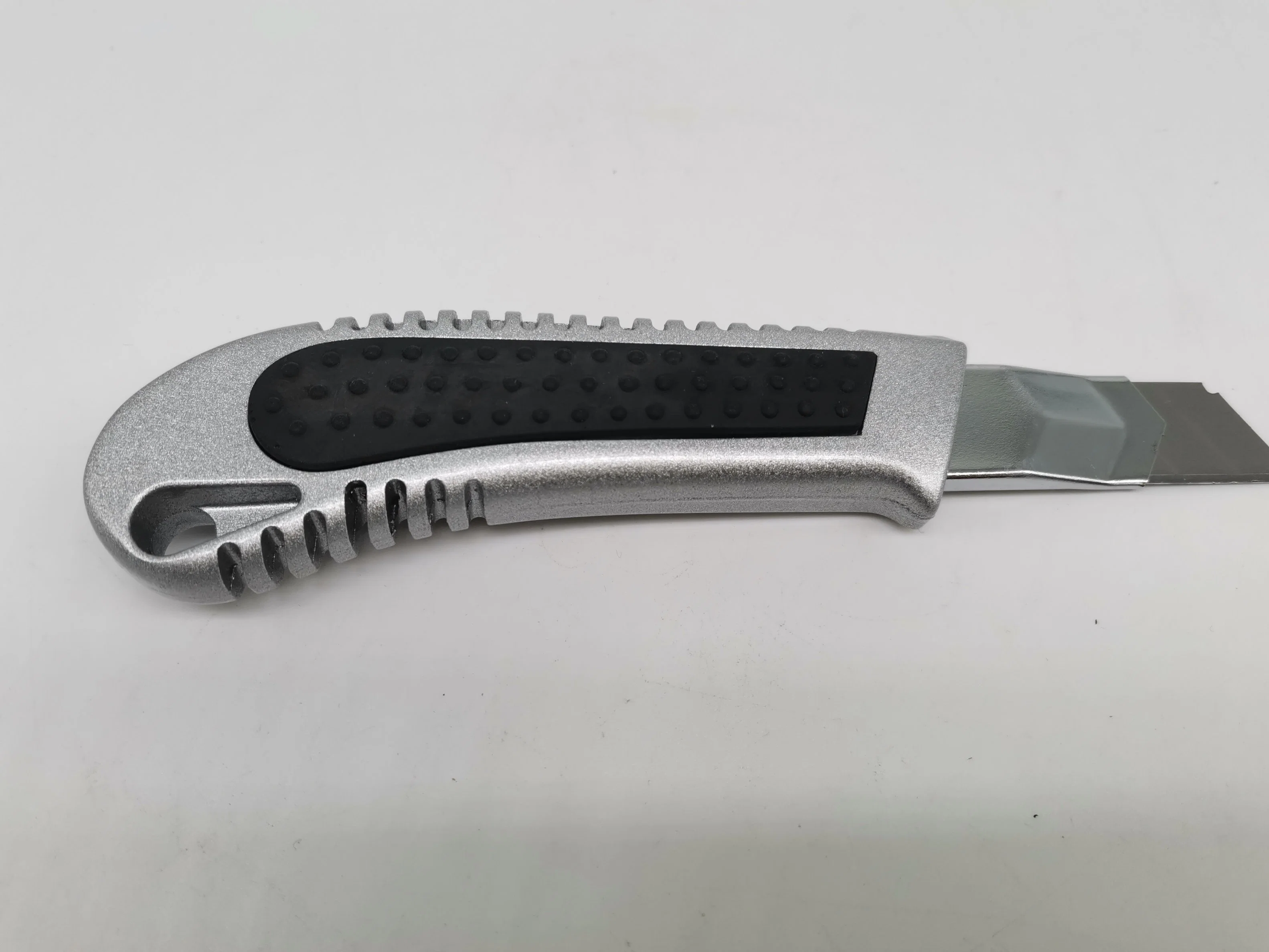 Una buena calidad Cuchillo Mango de aleación de aluminio Cuchillo Arte