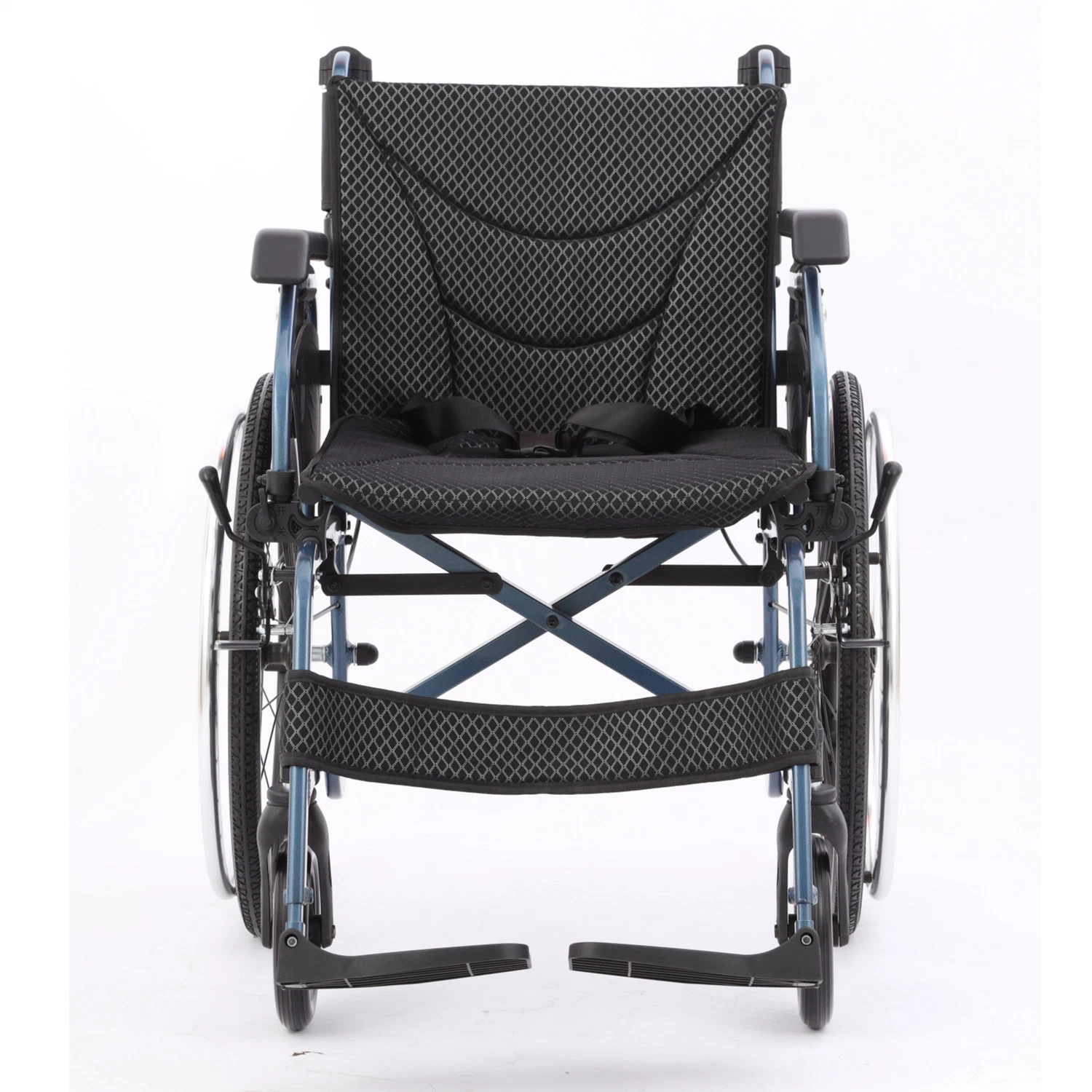 22 pulgadas rueda de gama alta estilo europeo plegable ligero Wheelchairs Para personas mayores