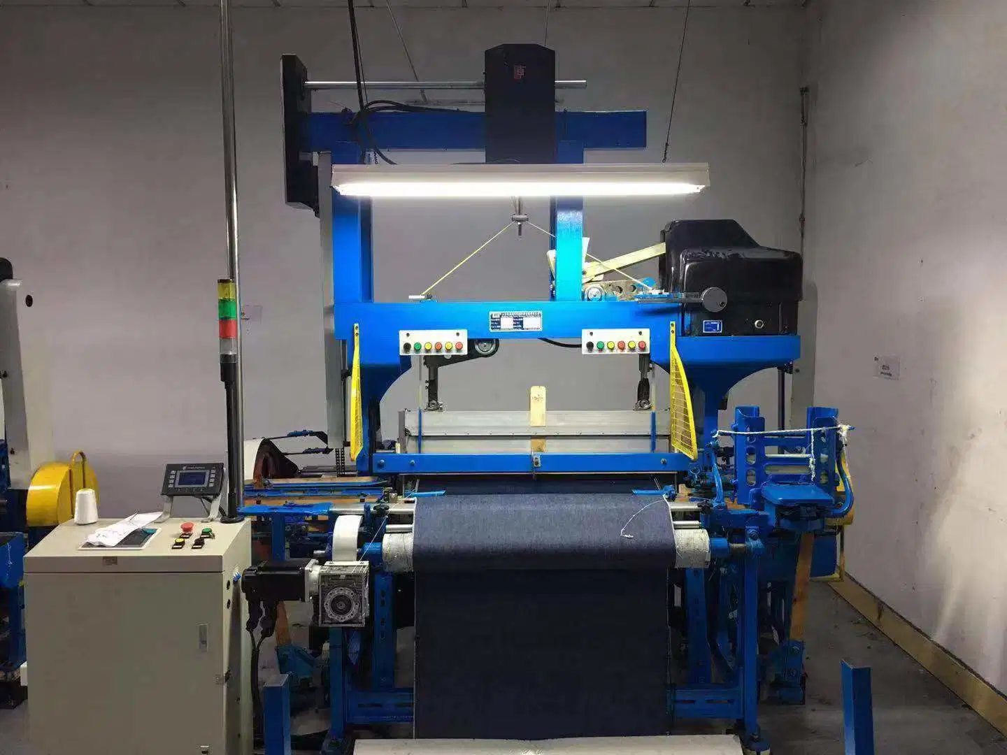 High quality/High cost performance Electronic Shuttle Loom Used in Weaving Denim Fabric