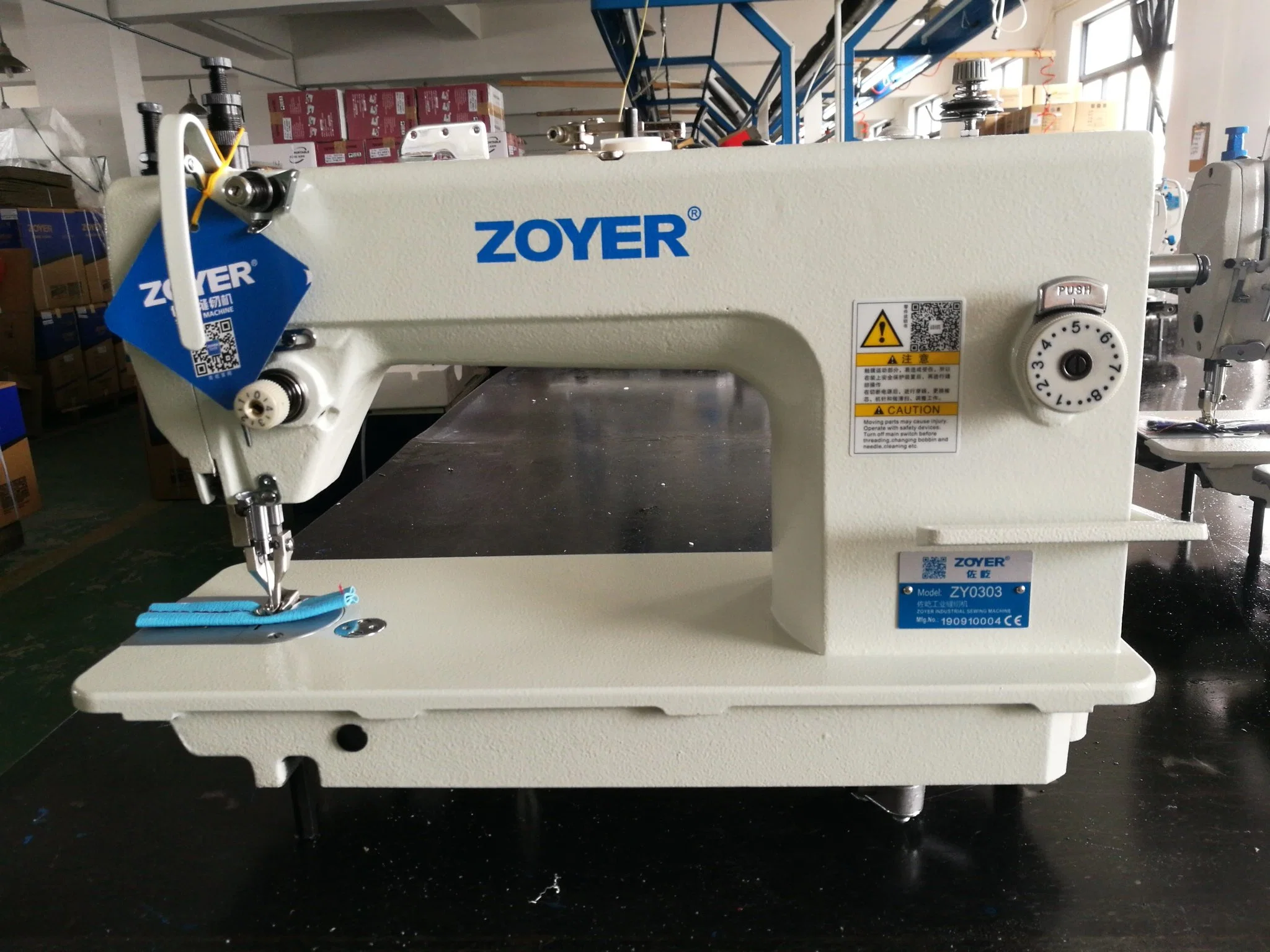 Zy0303 Zoyer Top with Bottom Feed Heavy Duty Sewing Machine Sample Customization