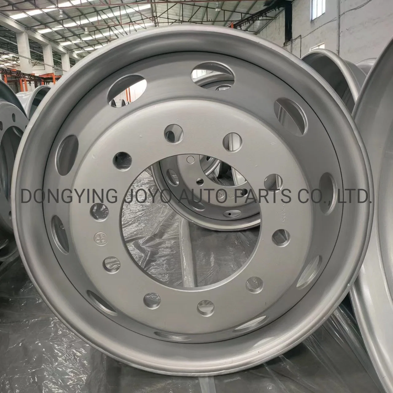 Hot-Selling Model with Customizable 22.5-Inch Rims22.5X8.25