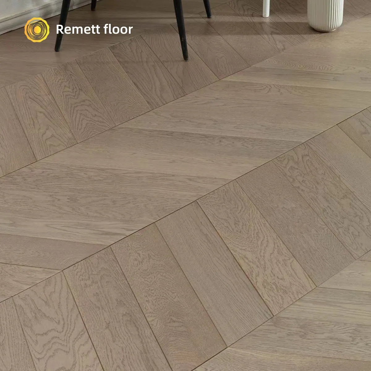 New Trend Design Brown Oak Chevron Parquet Fishbone Engineered Wood Flooring