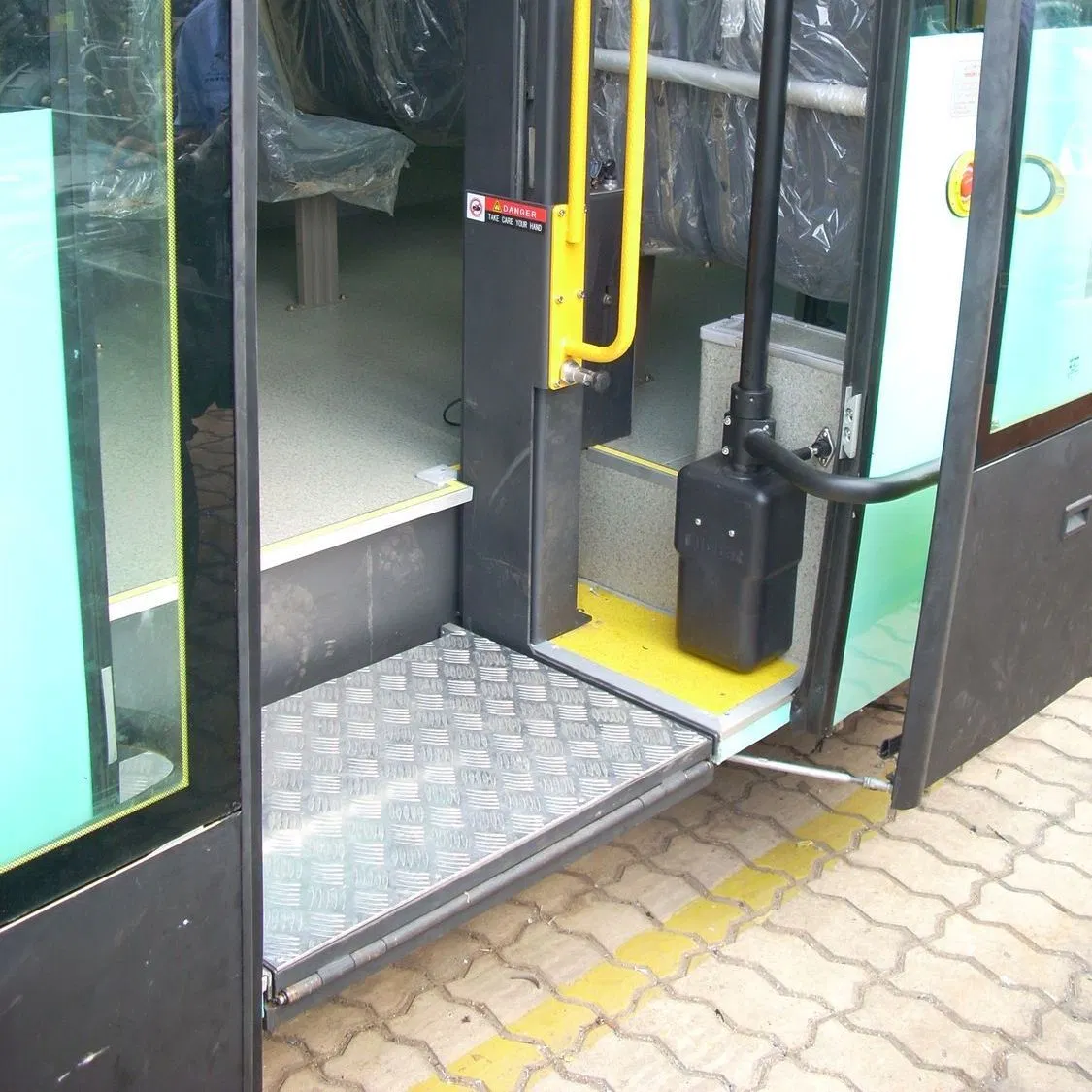 High quality/High cost performance  Passanger Wheelchair Lift for Bus Which Canbe Used as Bus Step (WL-STEP-800)