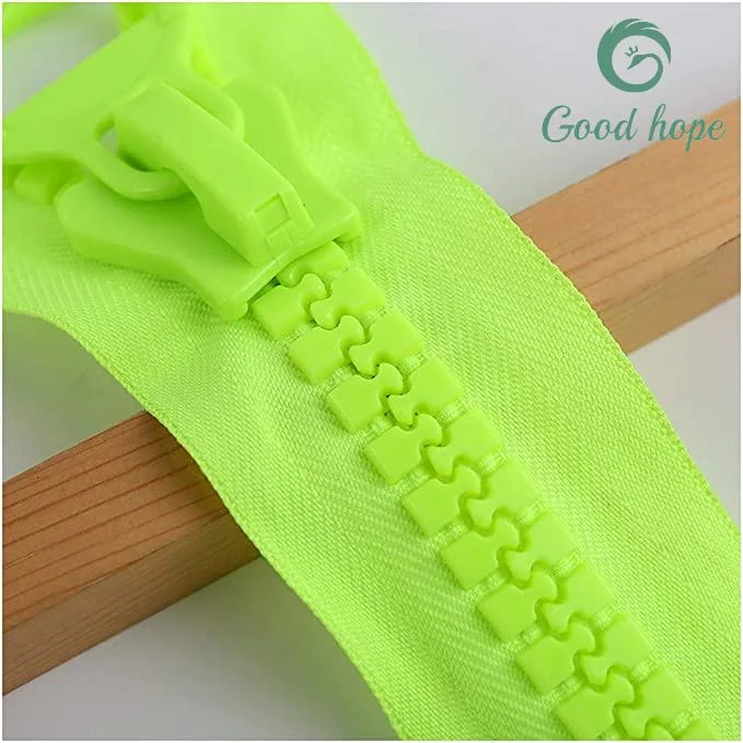 Plastic Zipper with High quality/High cost performance and Good Price