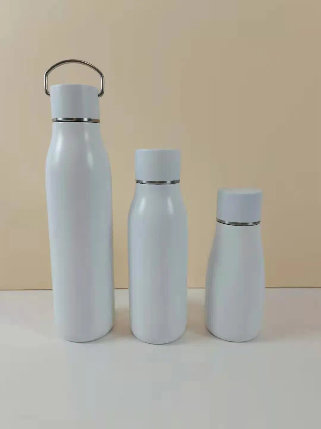 2023 Wholesale/Supplier Luxury Chinese Gourde Thermo Vacuum Flask 24 H Cool Water Bottle Online Insulated Idea of Water Customized Print Vacuum Flask & Thermoses