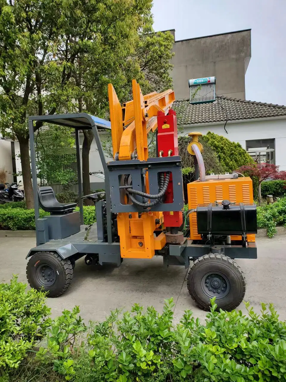 Highway Guardrail Wheeled Pile Driver with Hydraulic Hammer