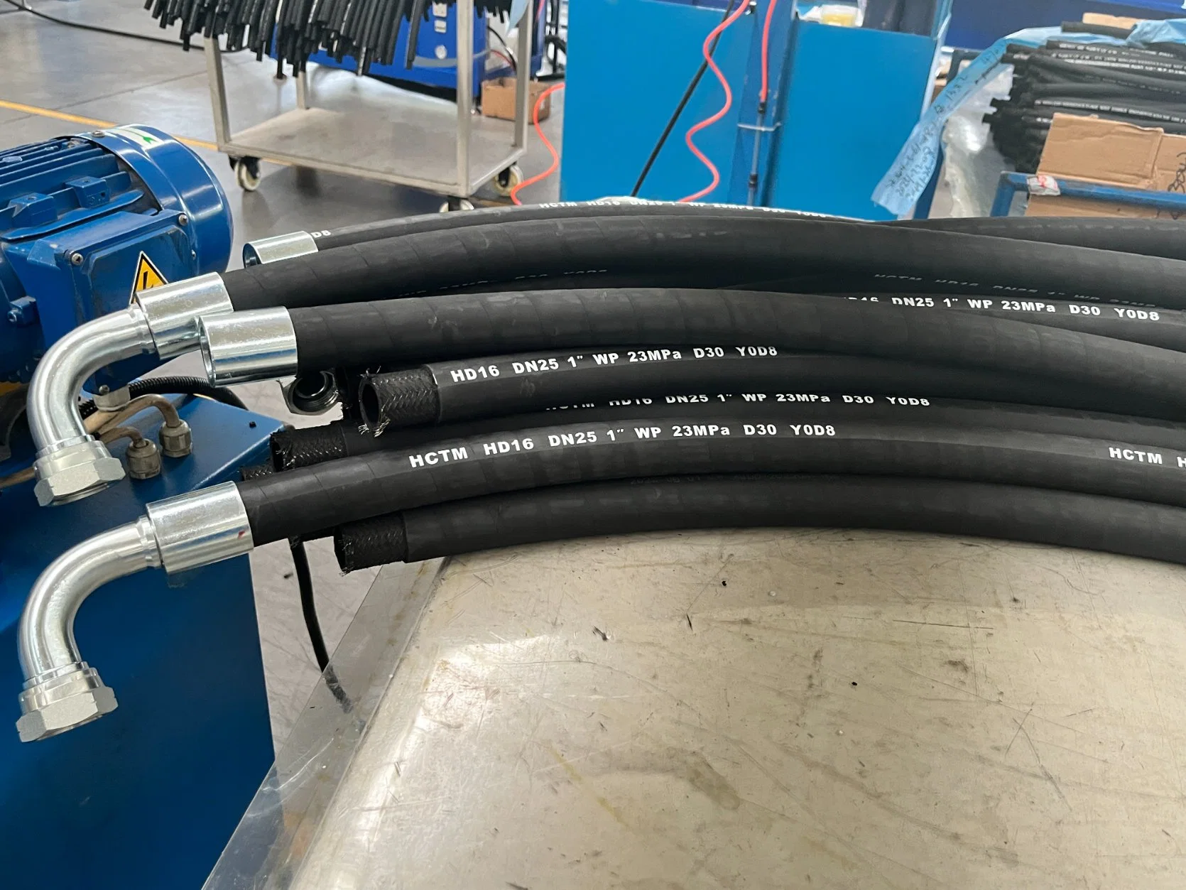 En857 Sc Black Hydraulic Rubber Hose Hydraulic Hose Fittings Wholesale/Supplier 1/2 Inch Hydraulic Hose 10000 Psi Hydraulic Hose Industrial Hose & Hydraulics