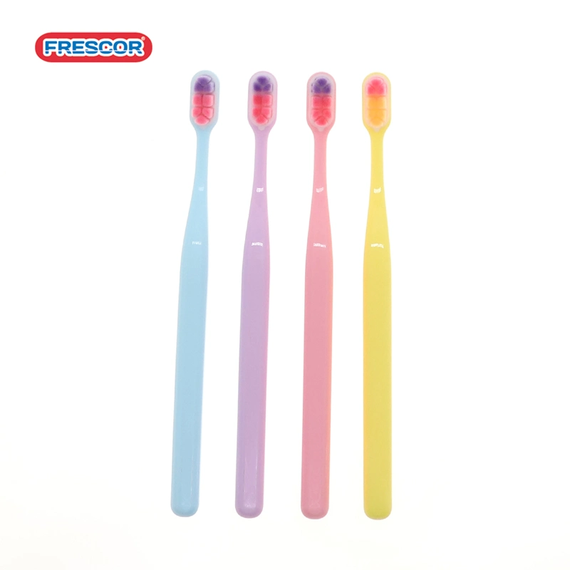 Escova de dentes personalizada exclusiva para uso oral em PP/nylon para adulto/viagem, melhor