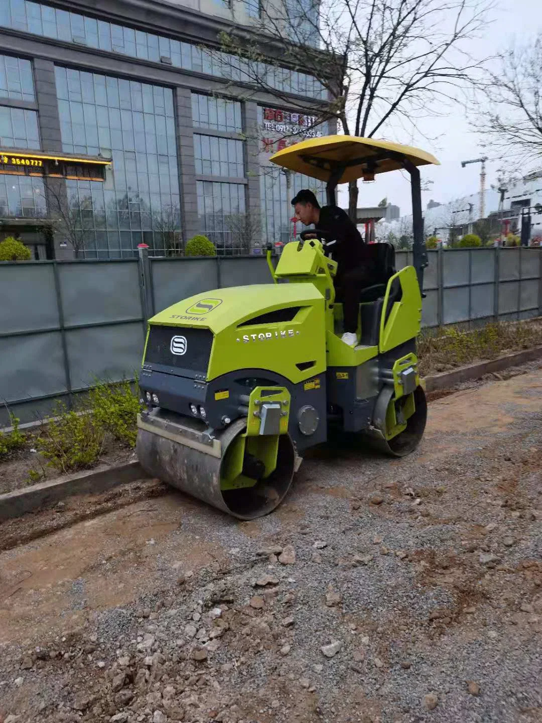 prix d'usine 1 tonne de 1,5 tonne 2 tonne Compacteur de rouleau vibratoire de la machine pour la construction de routes