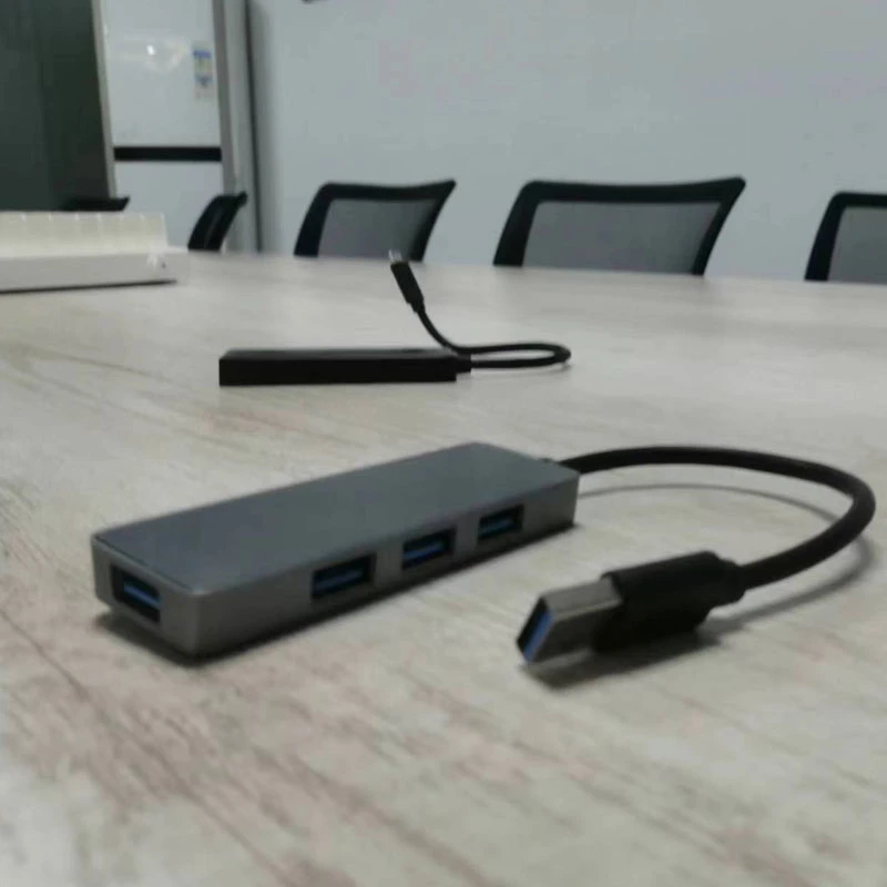 Expandable 4-Port USB Hub