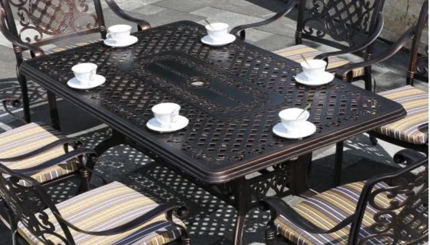 Restaurante Venta caliente nueva terraza jardín Alumium Metal mesa y sillas de comedor Muebles de aluminio fundido en blanco