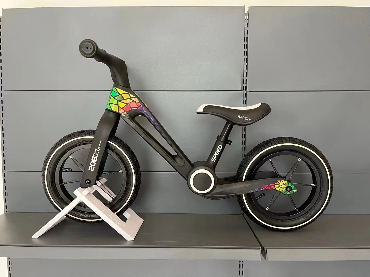 Neue Mode CE Europa guter Verkauf Faltung Nylon Rahmen drücken Bike Kinder Laufrad seit 2-6 Jahren