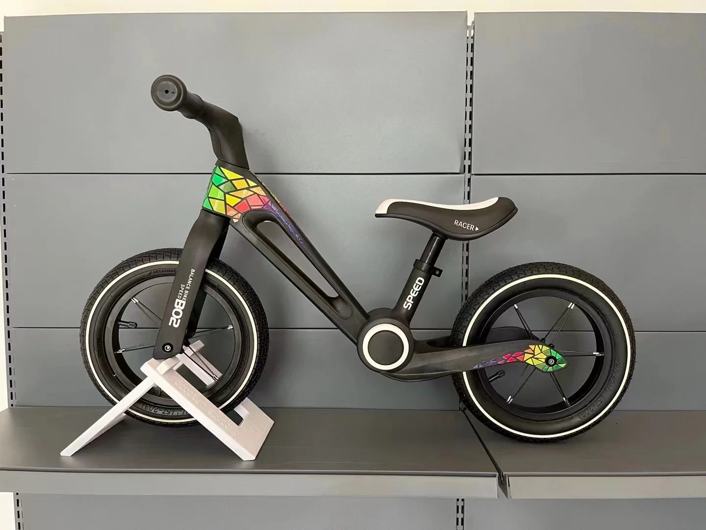 Nueva Moda CE Europa buena Venta de nylon plegable empuje marco Bicicleta niños equilibrio bicicleta durante 2-6 años