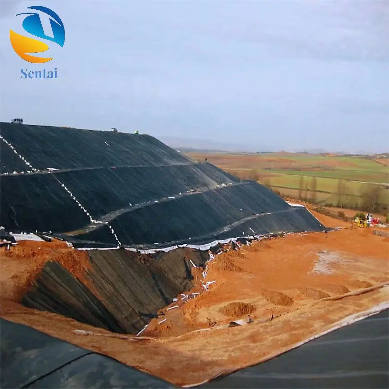 Polyethylene Geomembrane for Golf Course Water Containment