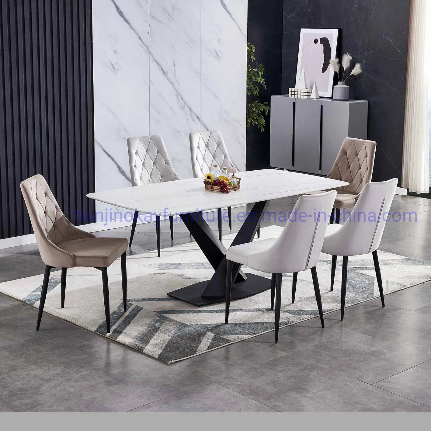 La moderna cerámica redonda extensible mesa de comedor con mesa de mármol gris Martha sólido bastidor de madera de fresno