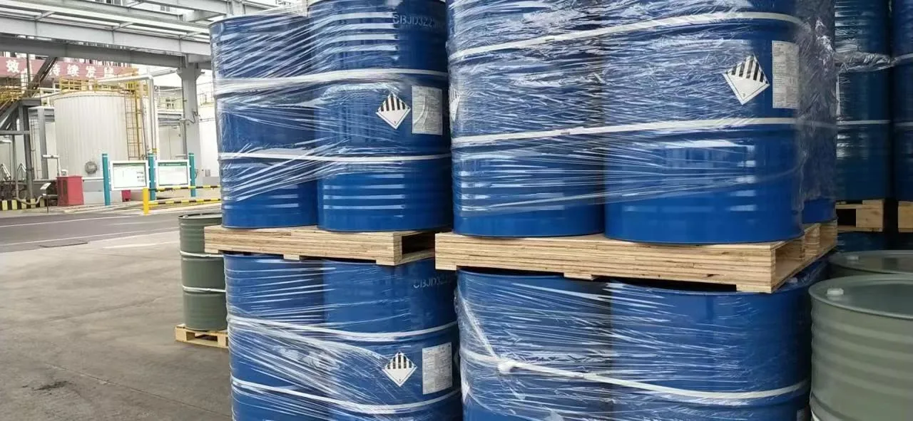 تجفيف سريع وقوة تعزيز الروابط الجيدة Epoxy Hardener 540 لـ الطلاء البحري وطبقات الصيانة الصناعية