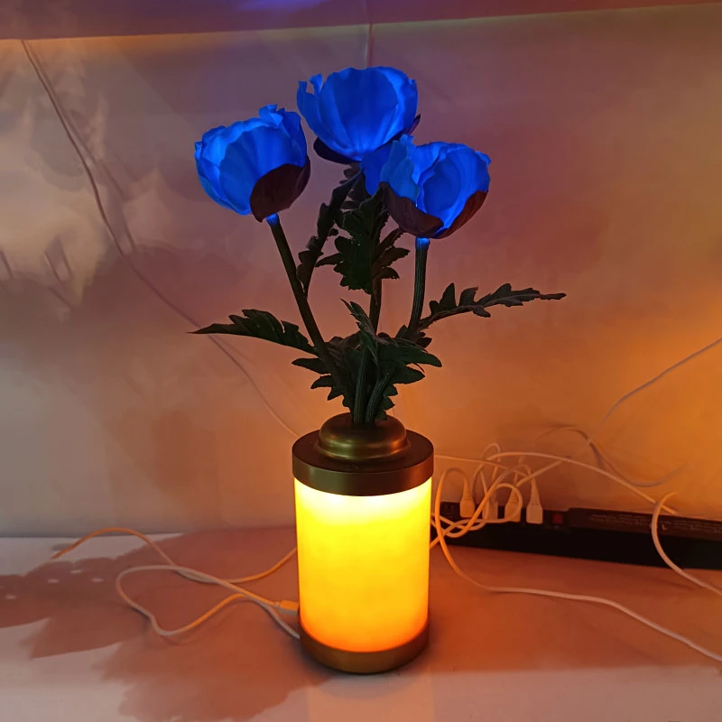 Amazon Tiktok Home Decoration LED Interior Lighting Desk Bedside Rechargeable Wholesale/Supplier Lighting Touch Rose Artificial Flowers Christmas Decoration