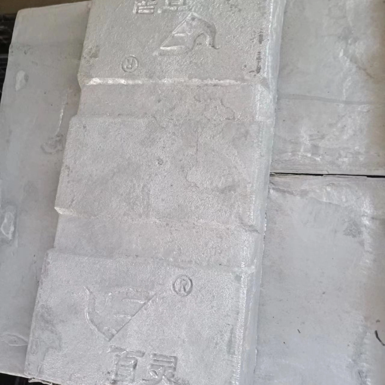 Origin From Chinese Factory Non-Ferrous Metal 99.99% Guarantee Service Pure Zinc Ingot