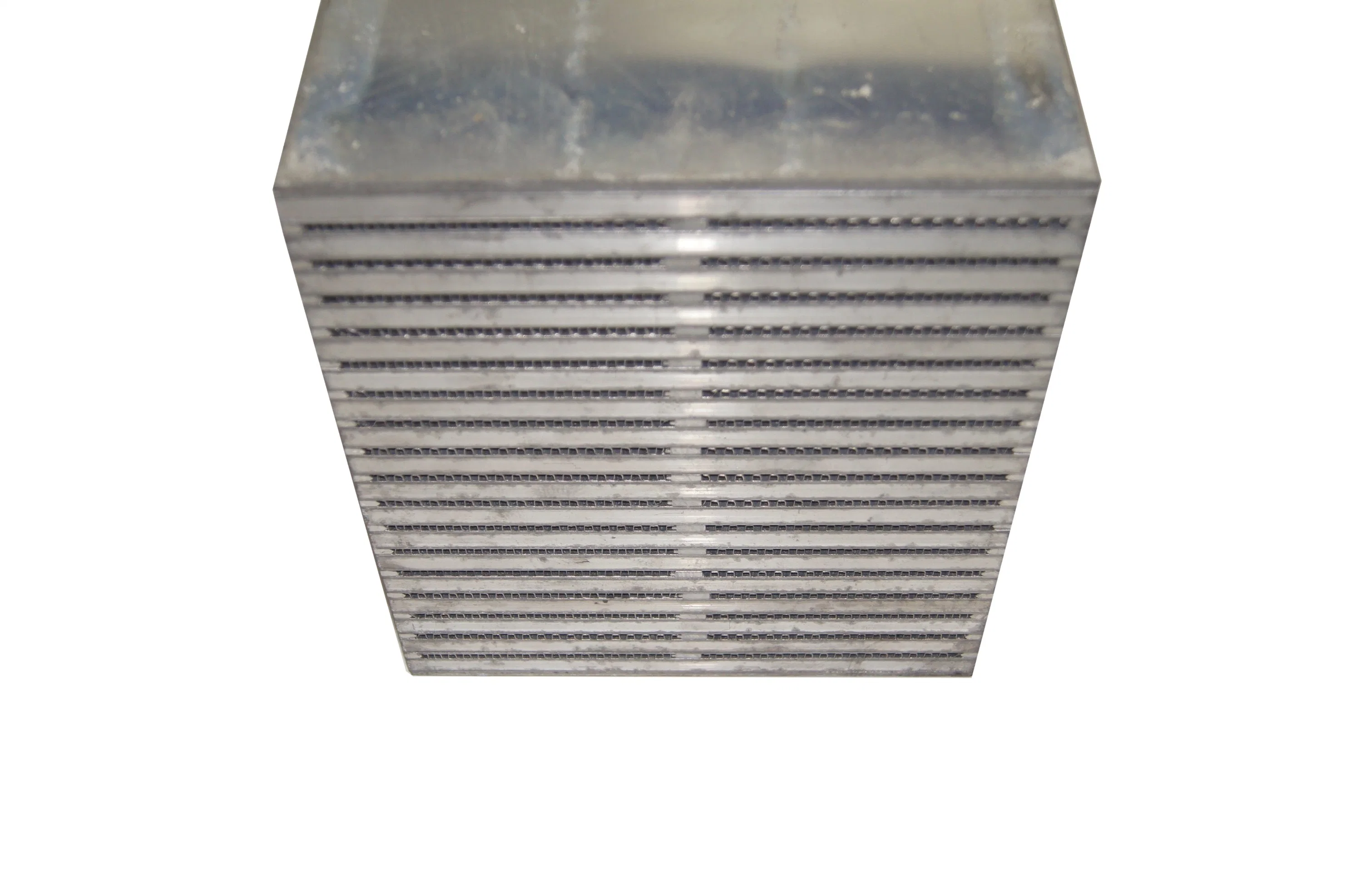 Bar-Plate Fin Heat Exchanger Radiator for Small Machinery