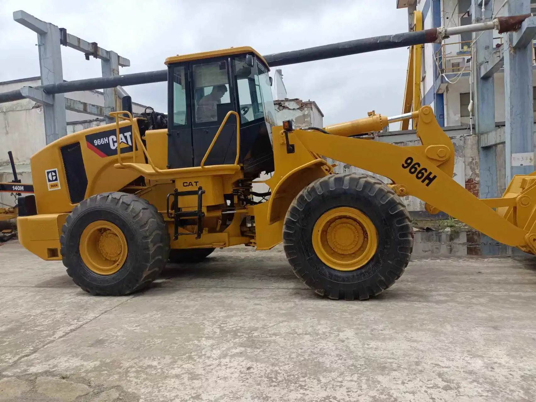 Used Wheel Loader Caterpillar 966h with Bucket for Sale