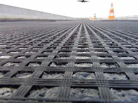 100kn/M camino material de construcción poliéster Geogrid tela para las paredes de retención