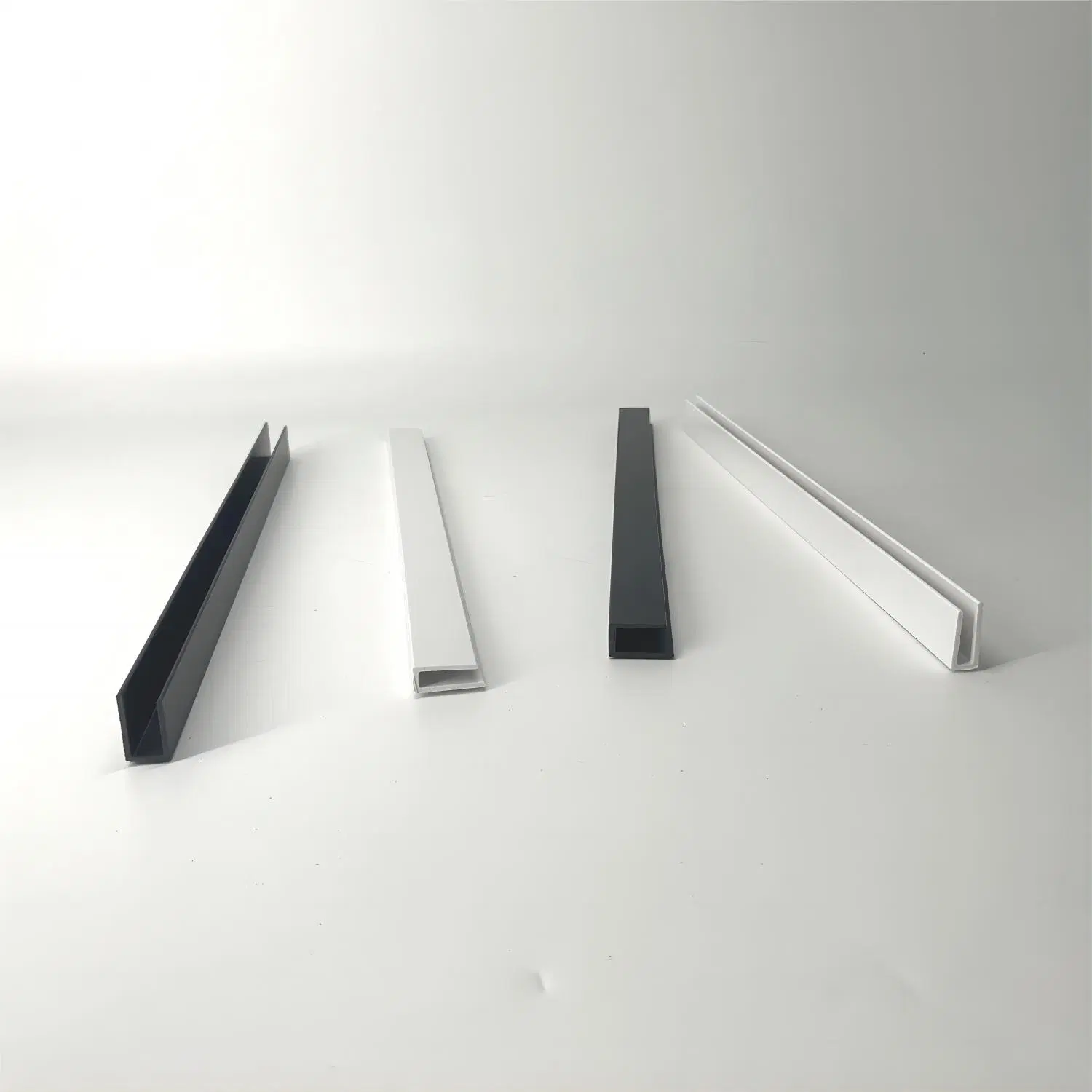 High quality/High cost performance  PP Hollow Box PVC Edge Strip Plastic U-Shaped Corner Guard