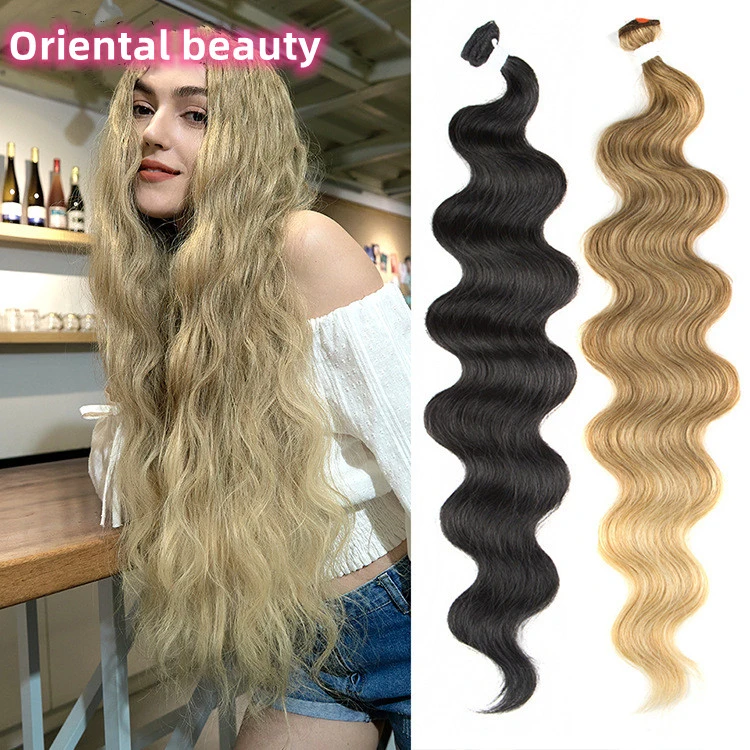 Os wigs eram fibra química e cabelo curly profundo