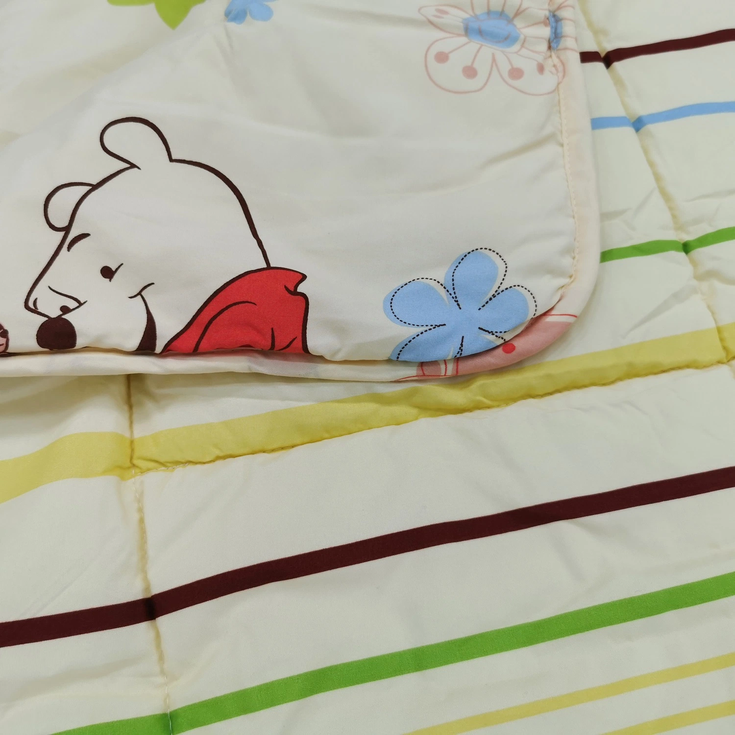 Cheap New Design Winnie The Pooh Printed Microfiber Quilt with Polyester Filling