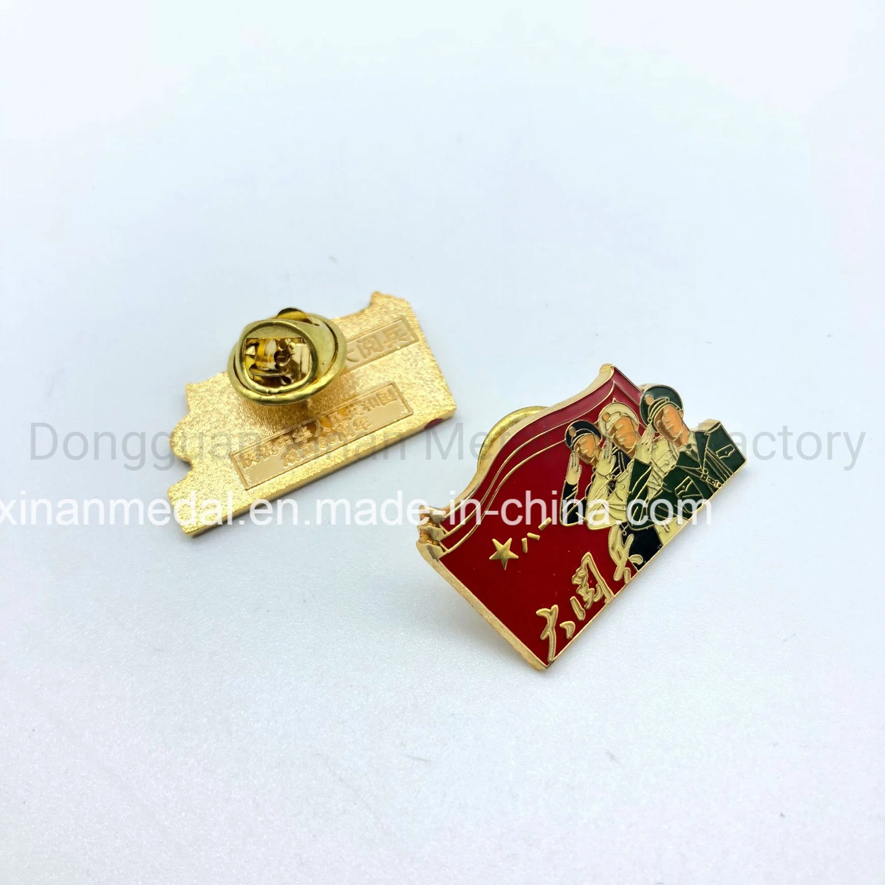 Benutzerdefinierte Weiche Harte Emaille Abzeichen Lapel Pin Metall Handwerk