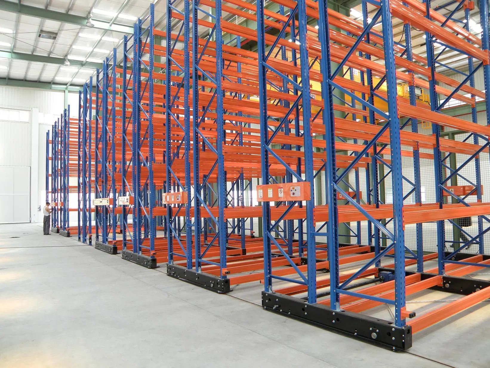 Good Quality High Density Mobile Narrow Shelving Unit/Very Narrow Aisle Pallet Racking/Tall Narrow Storage Rack