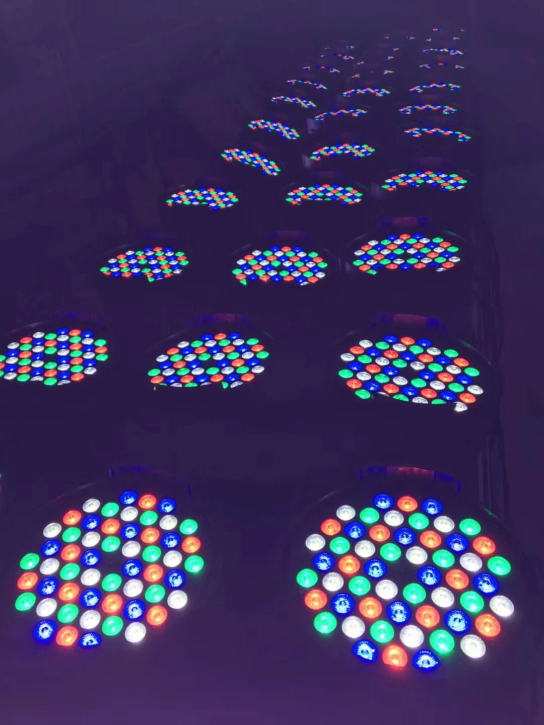 RGBW LED de couleur par la lumière 54*3W Disco partie d'éclairage de scène de l'événement