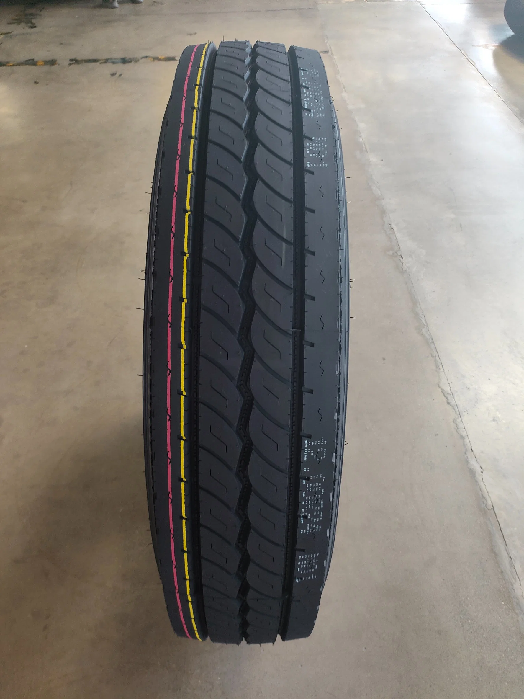 All Steel Radial Truck Tyre TBR Tires Gladstone Brand Truck&Bus Tires with Gcc Saso Certificate 315/80r22.5 385/65r22.5 12.00r24 Tires Heavy Duty Tire