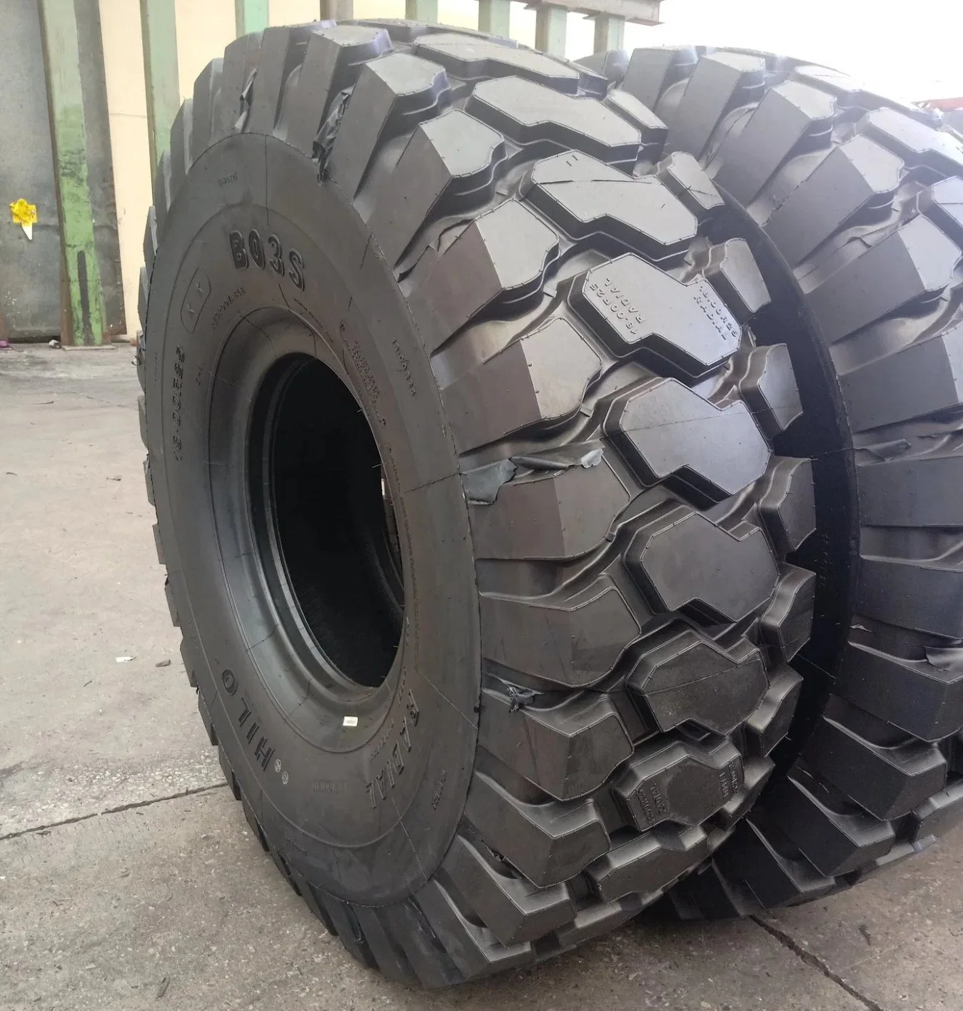 Tous les pneus radiaux de l'acier off road 23,5 R25, Hilo OTR Pneu industriel 26,5 R25 E3-L3