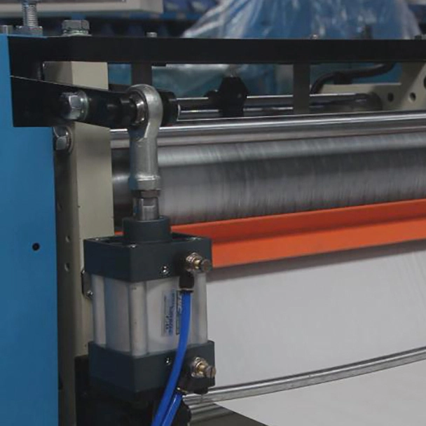 The New YCF-2L High Speed Napkin Folder