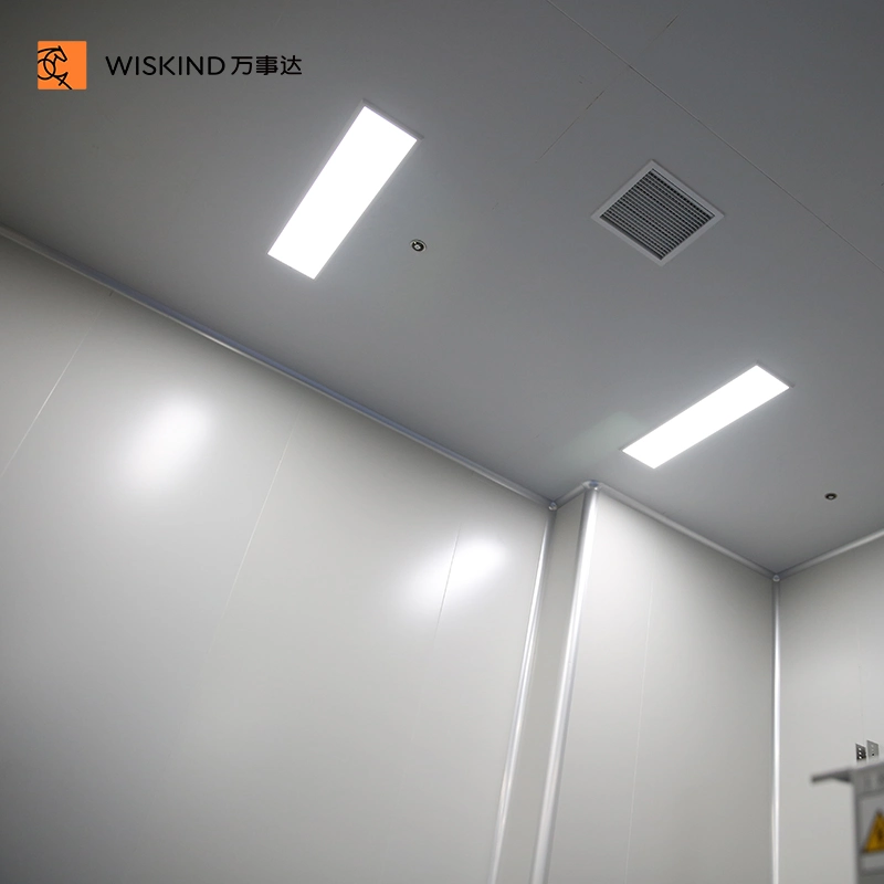 Cleanroom LED Ceiling Light of Different Powers & Lengths with ISO9001