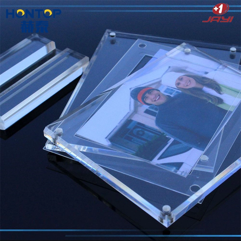 Transparente Promoción de impacto de alto impacto de boda Regalo de mesa pantalla superior Marco de fotos acrílicas elegante y magnético fuerte