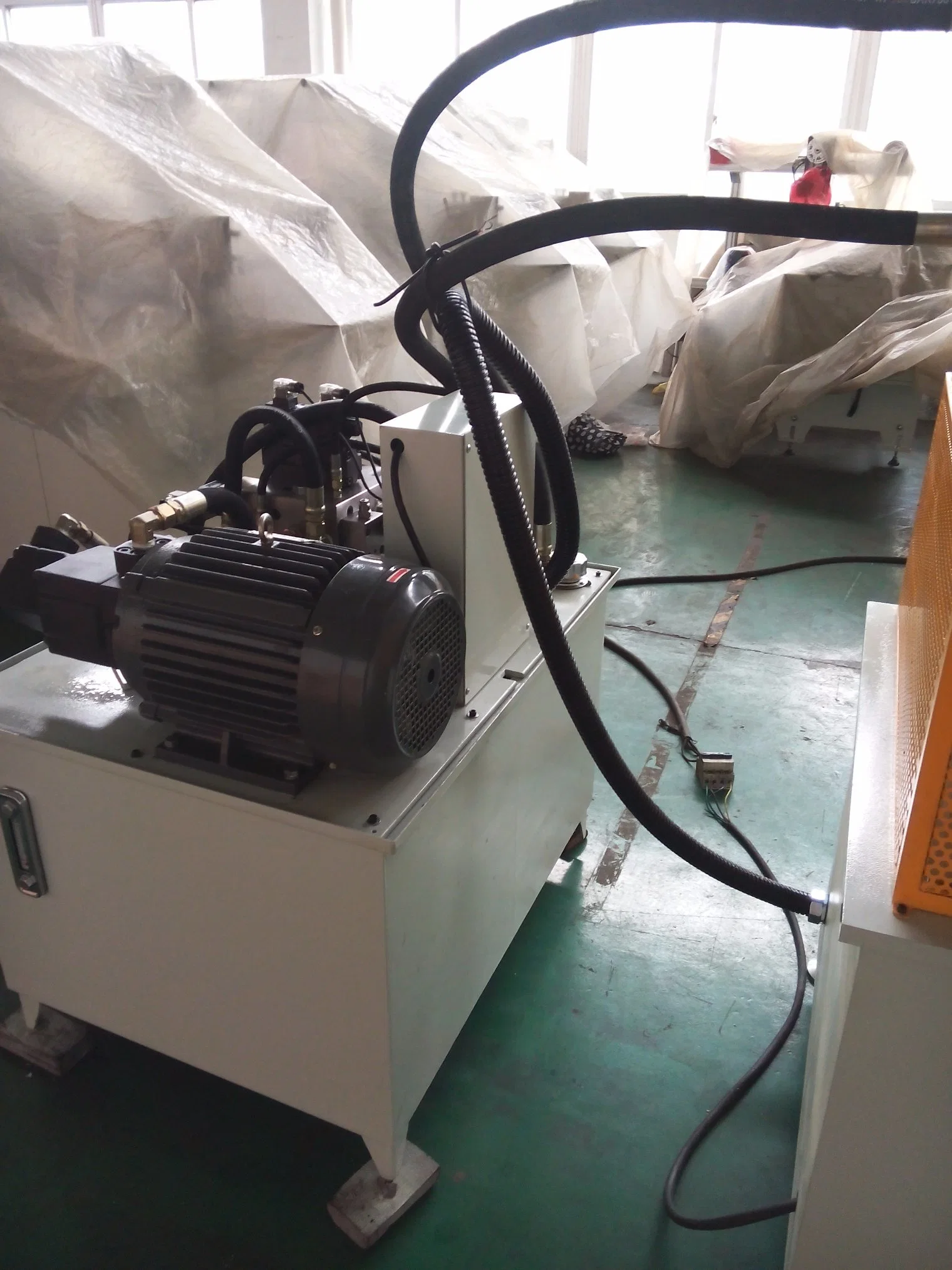 Four Column Hydraulic Press Convex Machine