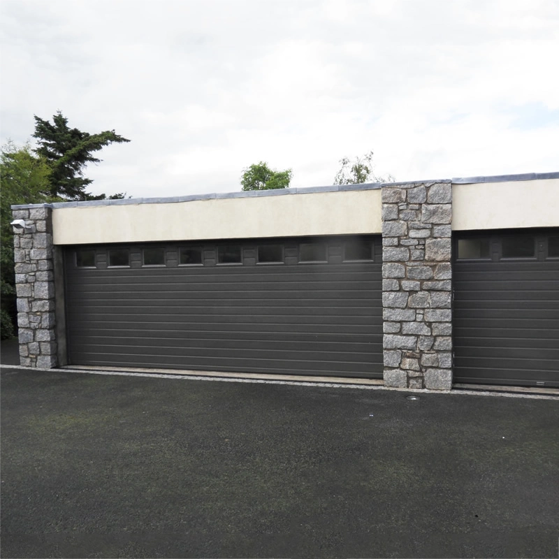 Porte de garage en bois à télécommande, aspect en bois, porte résidentielle