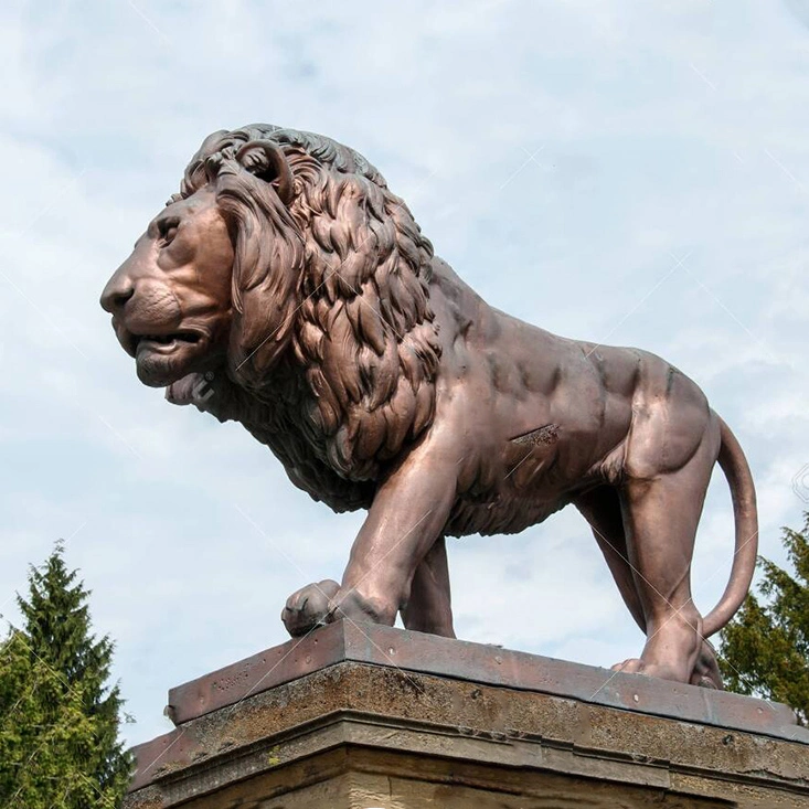 Ferocious Big Size Lion Statue Brass Lion Staring at Front Sculpture