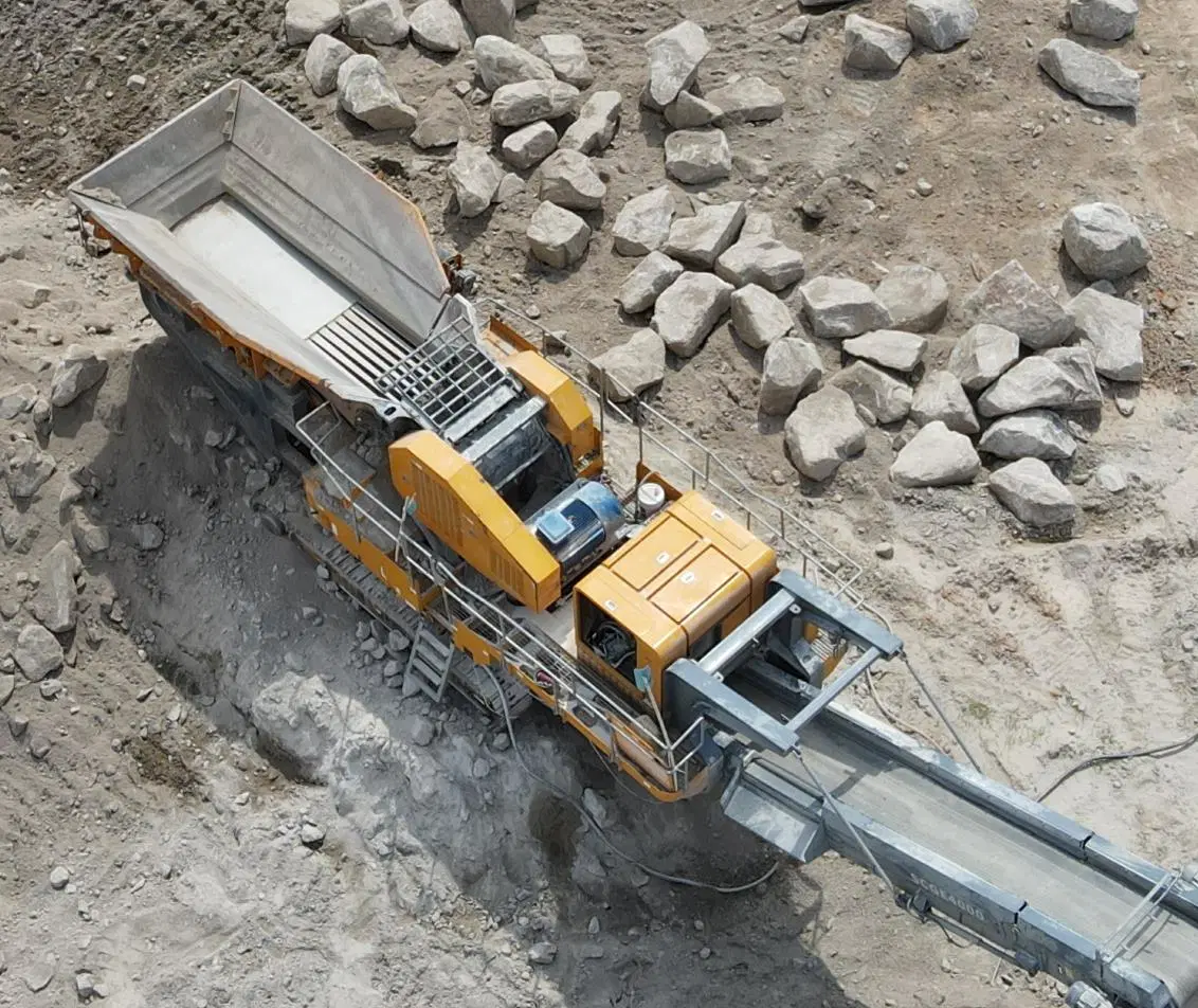 آلة كسارة ستون الساحق القوية 300 pth Mobile Ore Lime Crusher محطم متنقّلة يسحق معمل متحرّكة حجر ساشر