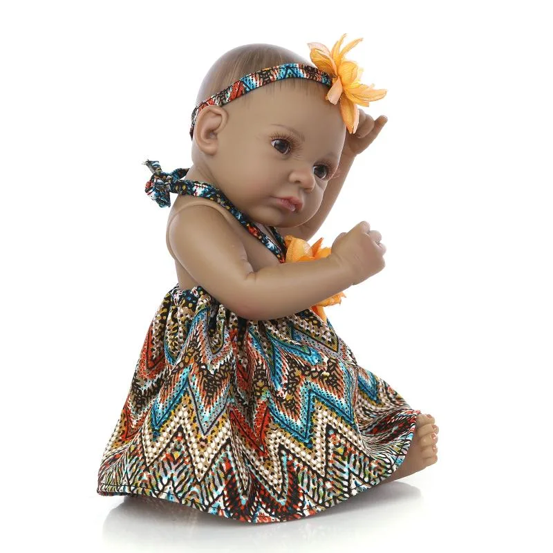 Muñeca Africana Negro recién nacido Juguetes Nuevo Diseño al por mayor Muñecas de bebé recién nacido de 10 pulgadas con ropa