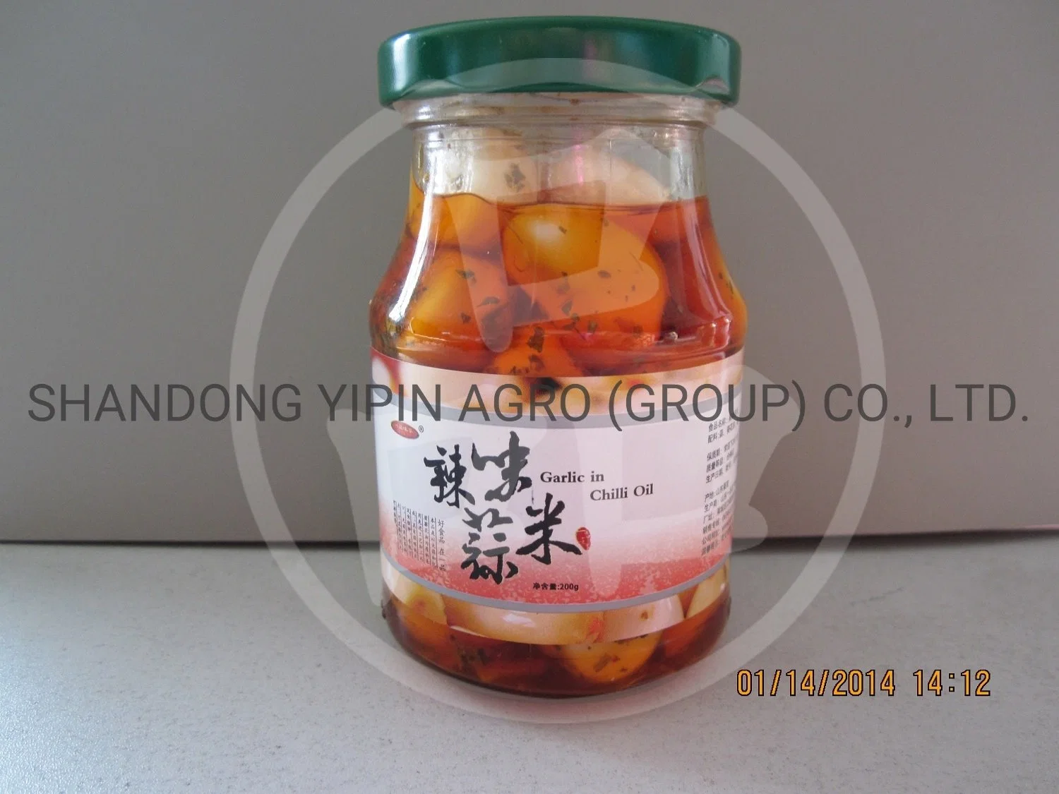 Marinated Garlic in Chilli Oil in Glass Jar Packing for Retail