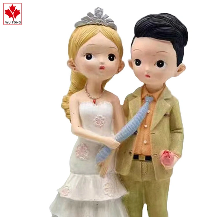 Custom Customized Resin Sculpture Couple Statue Beautiful Room Decoration Wedding Gift