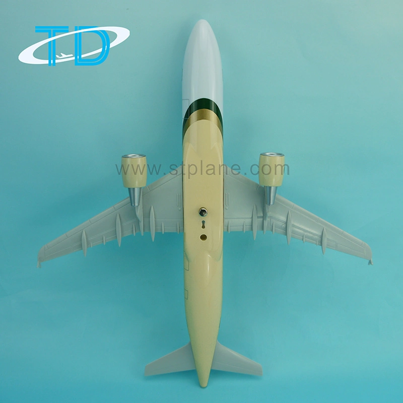 Pia 37.6cm 1/100 A320 Scale Aeroplane Model Supllier