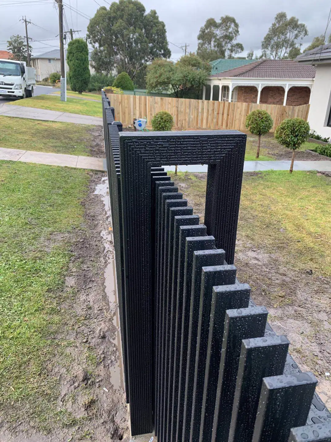 Powder Coated Black Garden Aluminum Mejtal Vetical Blade Slat Fence Panels