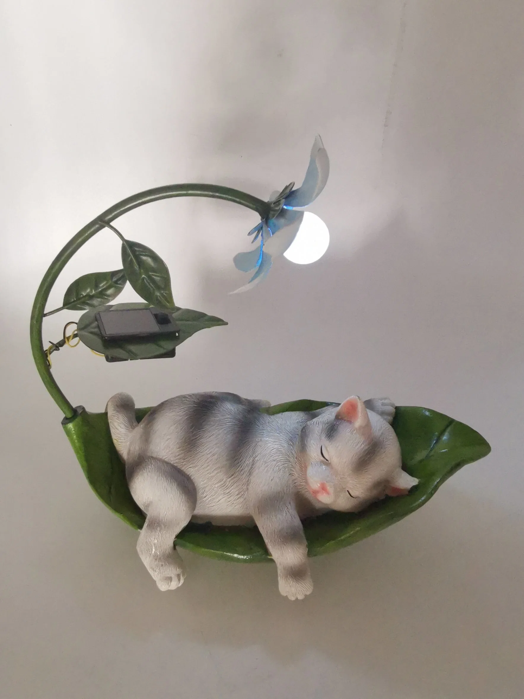 Lovely Resin Sleeping Kitten Statue Decorative Figurine Solar Sleeping Cat