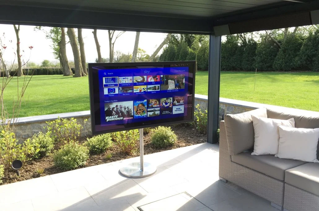 55'' 65'' Anti Glare Outdoor TV Display Screens