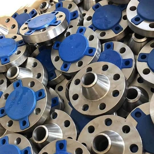 ASTM A105n o aço carbono levantadas Face do Flange do bocal de soldadura